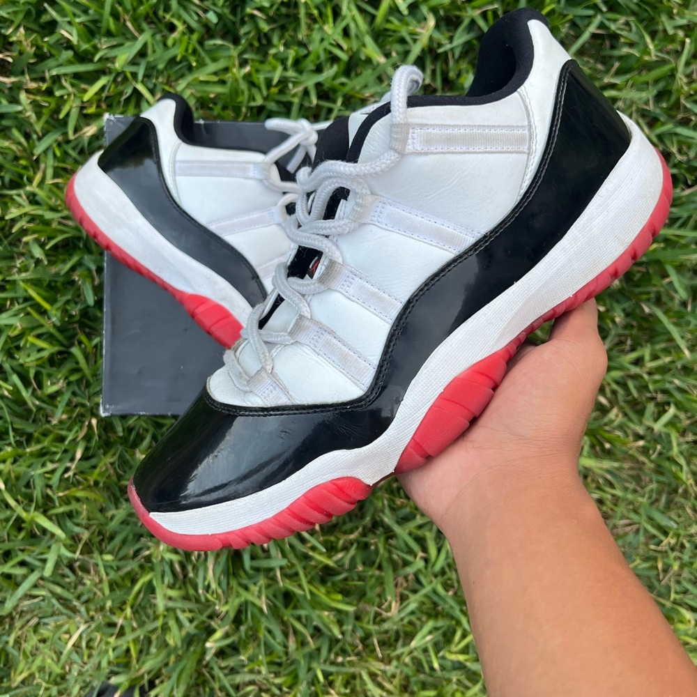 Jordan 11 Low Concord Bred
